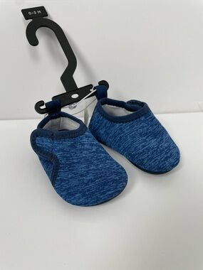 NWT Old Navy Baby Unisex Swim Water Shoes Blue - Size 0-3M